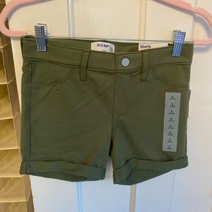Knit girls shorts olive